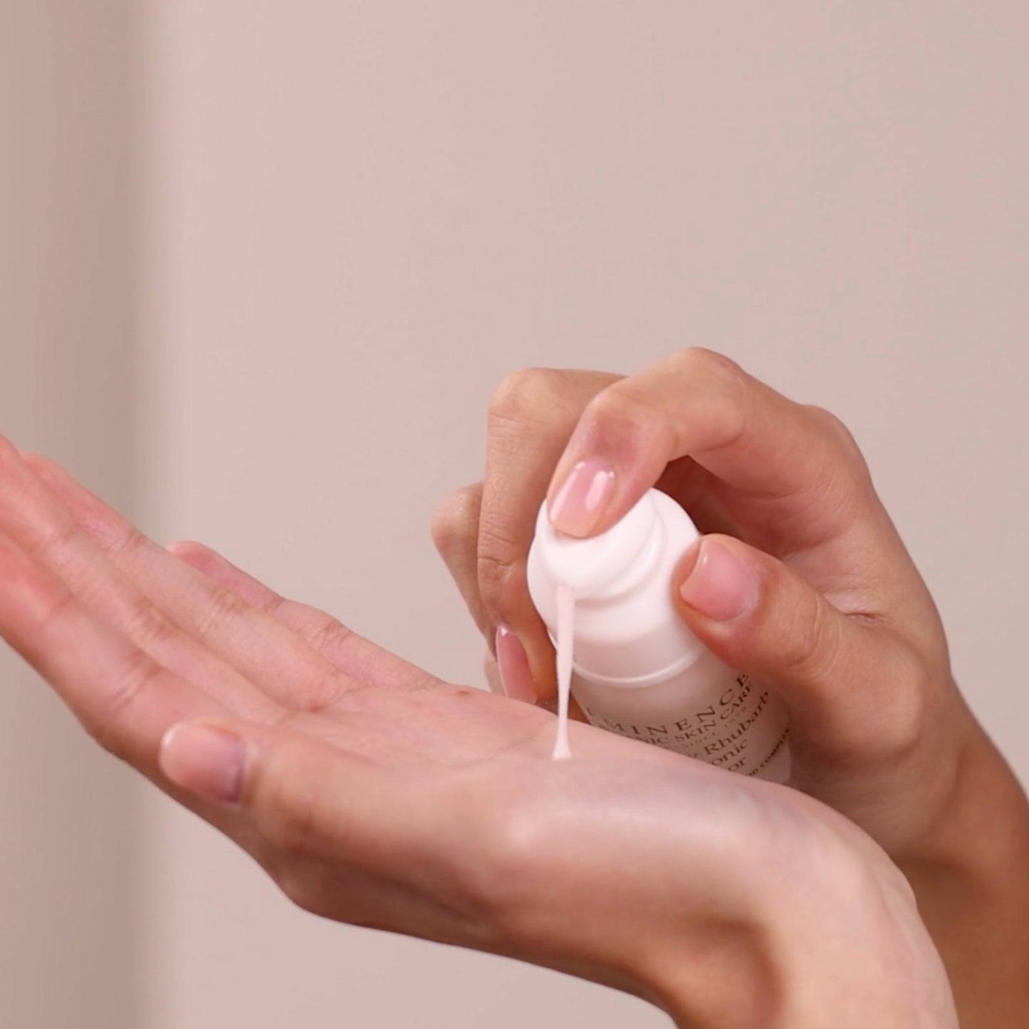 Strawberry Rhubarb Hyaluronic Hydrator